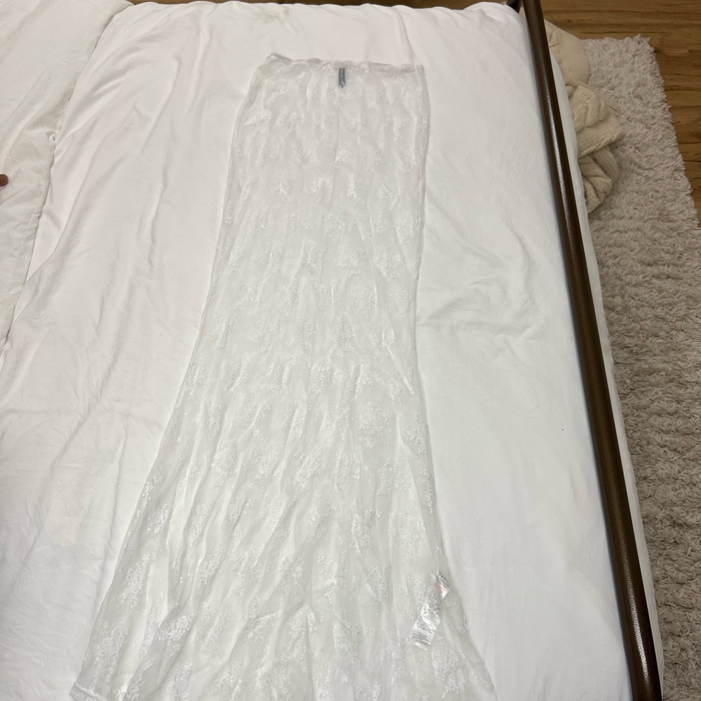 PrettyLittleThing White Lace Skirt